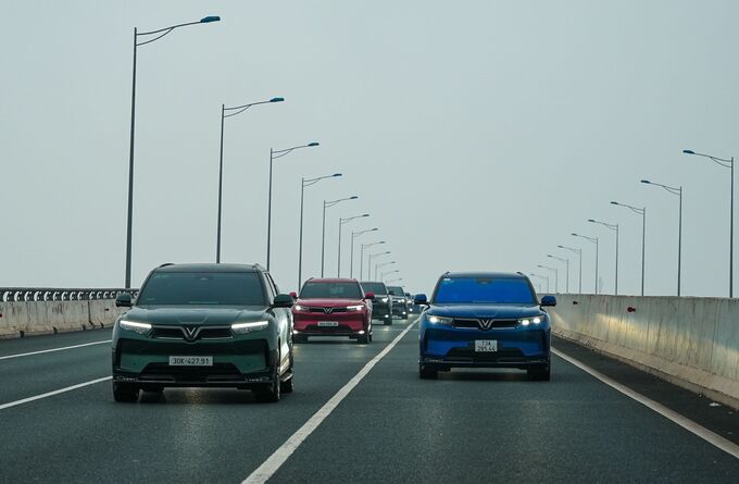 Khách hàng yên tâm khi lựa chọn xe điện VinFast
