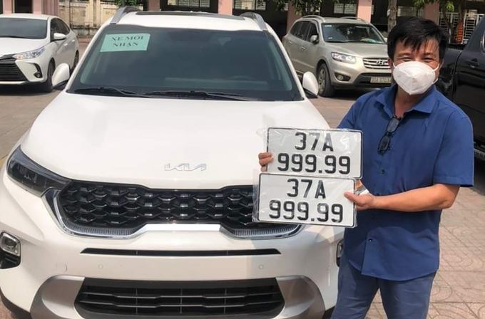 Chính phủ thông qua đề nghị xây dựng Nghị quyết của Quốc hội về thí điểm cấp quyền lựa chọn sử dụng biển số ô tô thông qua đấu giá