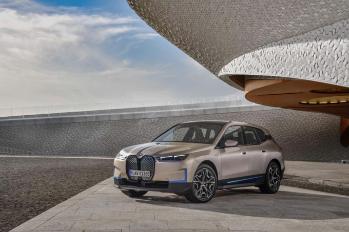 bmw-ix