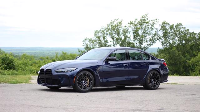 BMW vừa có hướng dẫn định giá đầy đủ cho những mẫu xe trong gia đình BMW M đời 2023. Trong đó, giá xe sẽ tăng từ 2.700 - 4.200 USD
