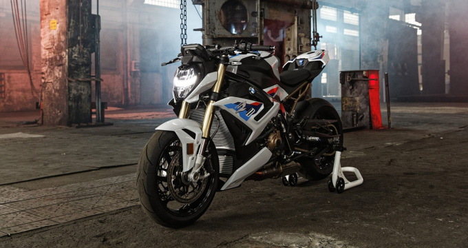 BMW Motorrad với mẫu xe phân khối lớn tân tiến BMW S1000R hoàn toàn mới | Ảnh: Autodaily