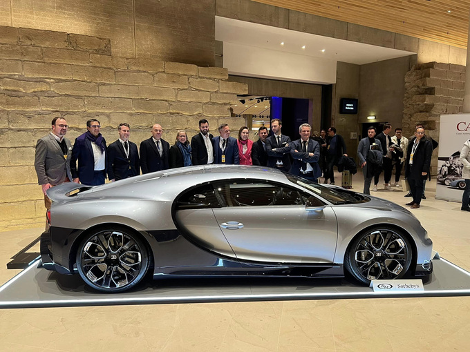bugatti-chiron-profilee12-16