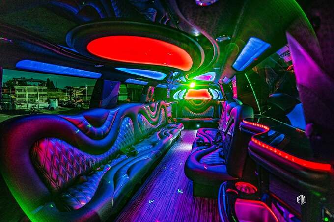 cadillac-escalade-limousine-3-1