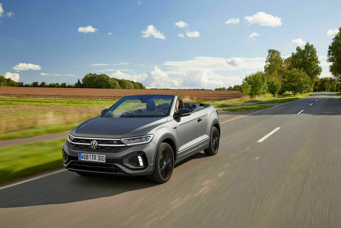 T-Roc Cabriolet R-Line 1.5 l TSI PPF 110 kW (150 PS) – Mức tiêu thụ nhiên liệu khoảng 6,2–6,l/100 km⁠