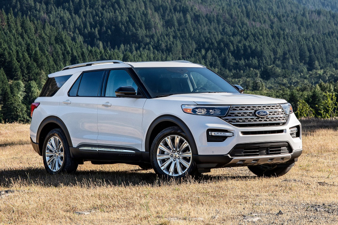 Nếu muốn nhận Ford Explorer 2022 sớm phải chấp nhận mua chênh 200-300 triệu đồng hoặc phải mua kèm thêm phụ kiện