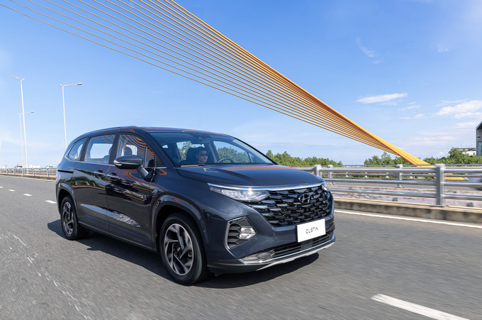 Hyundai Custin - 27