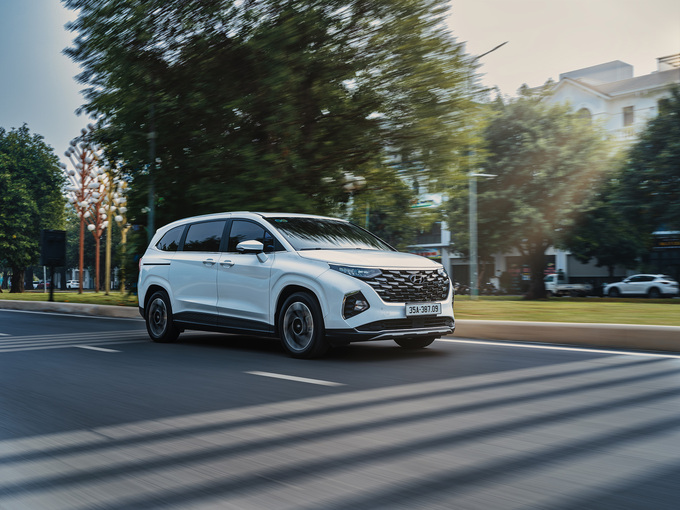 Hyundai Custin (1)