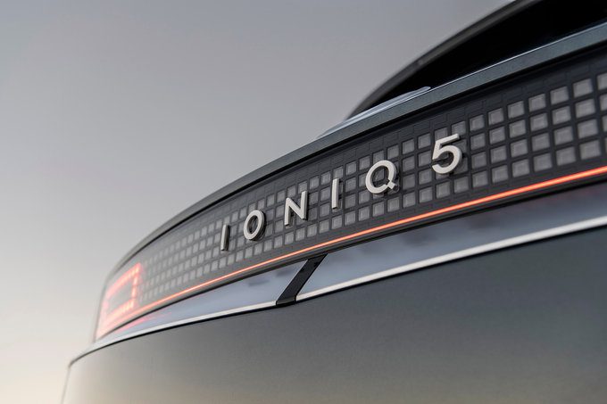 IONIQ 5 - 11