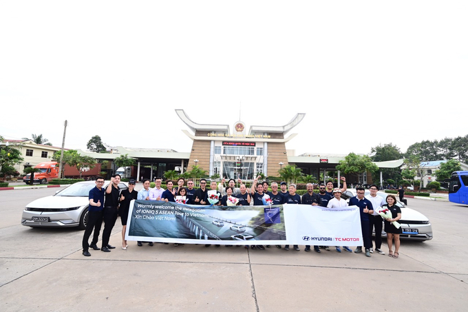 Hành trình Go Far with Zero Worries xuất phát từ ngày 20/11 tại Singapore, với 5 thành viên chính là 5 chiếc IONIQ 5 đi lần lượt qua 5 nước Đông Nam Á