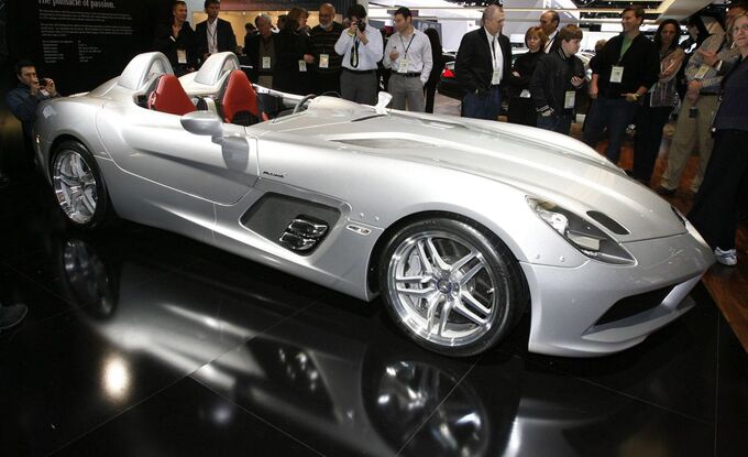 mercedes-benz-slr-mclaren-stirling-moss