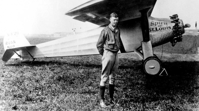 Vào 12/5/1927, Lindbergh cùng chiếc máy bay mang tên 'The Spirit of St. Louis' đã cất cánh từ San Diego tới New York, lập một kỷ lục mới về chuyến bay xuyên lục địa nhanh nhất.
