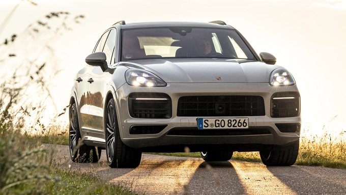 Porsche-Cayenne-SUV_2022