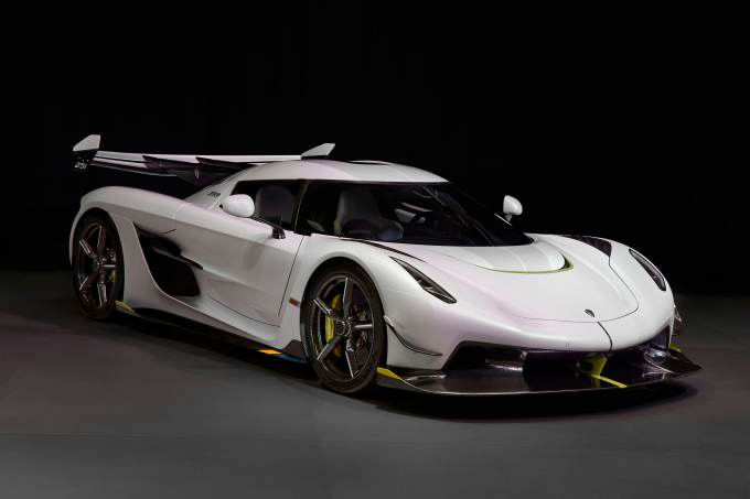 Hypercar Koenigsegg Jesko có tốc độ tối đa gần 500km/h