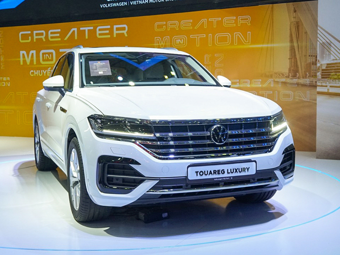 Đối với các đơn hàng Touareg Luxury hoàn tất thủ tục đặt hàng xe trong năm 2022 vẫn giữ mức giá là 3,399 tỷ đồng